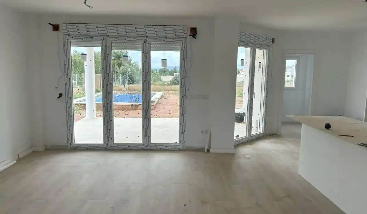 Comparativa visual entre una reforma integral y una reforma parcial de vivienda